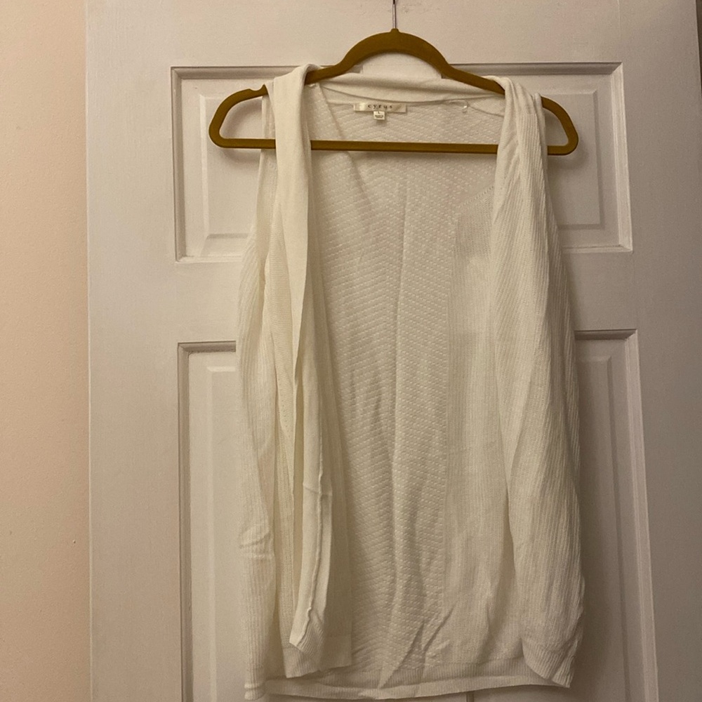 White vest